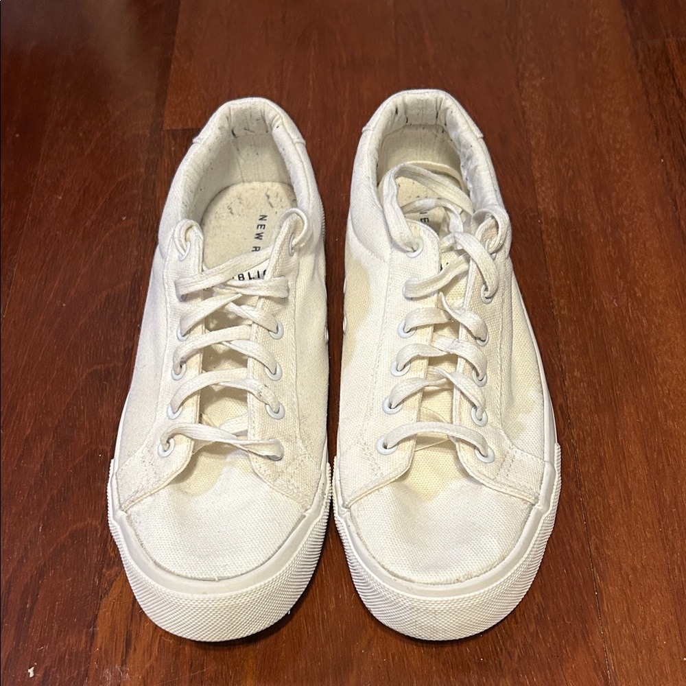 New Republic White Low-Top Sneakers Size 10.5